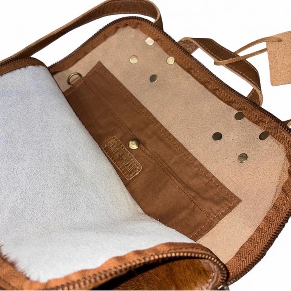 Cowhide backpack - Picture 4 of 7